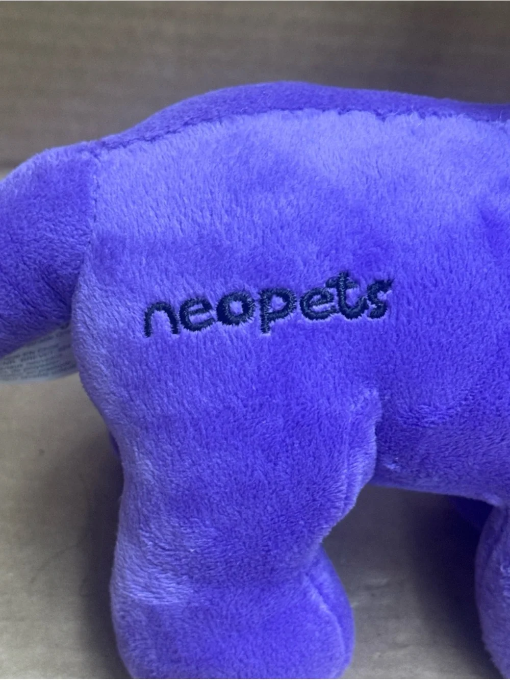 Excellent Neopets Jumbo Purple Aisha Plush 15